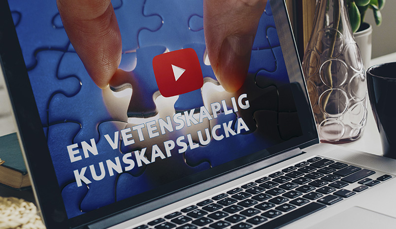 Dator som har filmen på skärmen